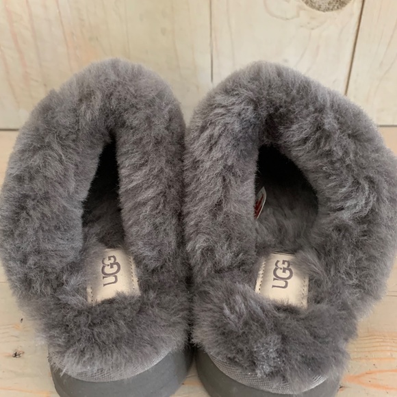 - Ugg disquette sheepskin platform clog slippers gray new - Picture 8 of 10